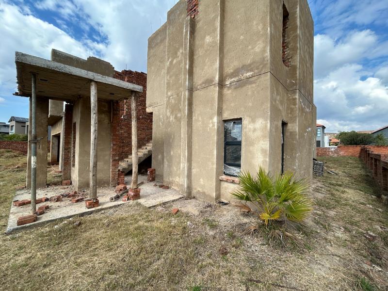 7 Bedroom Property for Sale in Xanadu North West